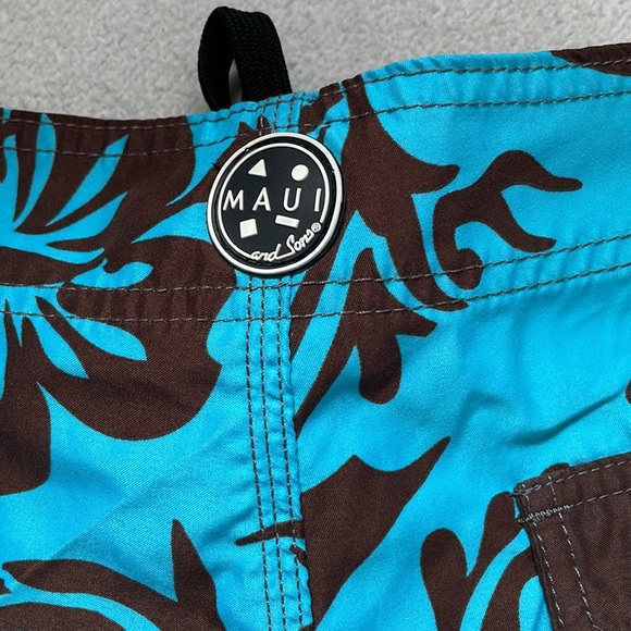 Maui and Sons Bright Blue and Brown Designs Board-shorts (Size: 32) - Picture 9 of 12